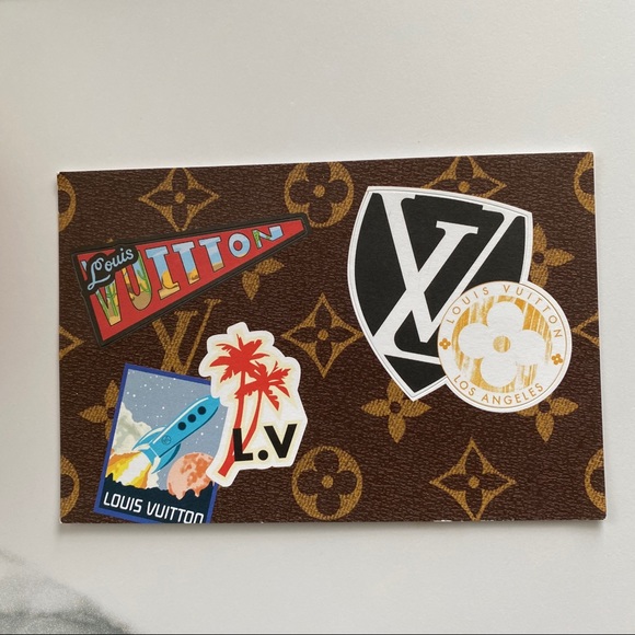 LOUIS VUITTON POST CARDS & GIFT BOX BUNDLE - Picture 8 of 9